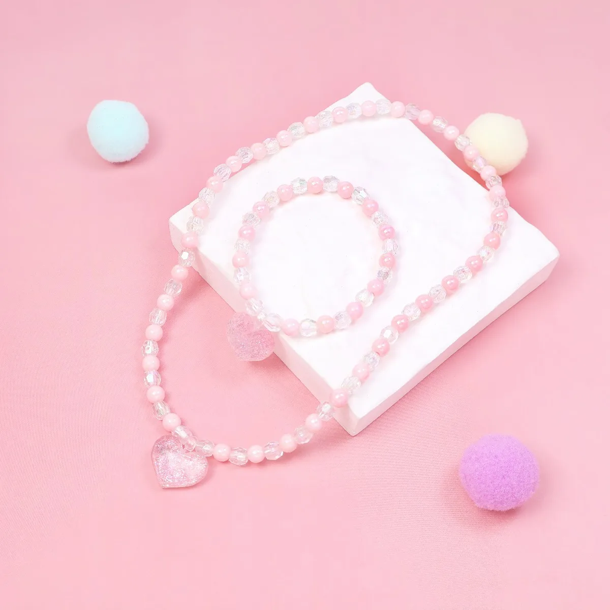 Jewelry Making Kits For Girls - ชุดเครื่องประดับลูกปัดรูปหัวใจสีชมพูระยิบระยับ สร้อยคอ สร้อยข้อมือ สำหรับงานปาร์ตี้ งานคริสต์มาส งานวันเกิด