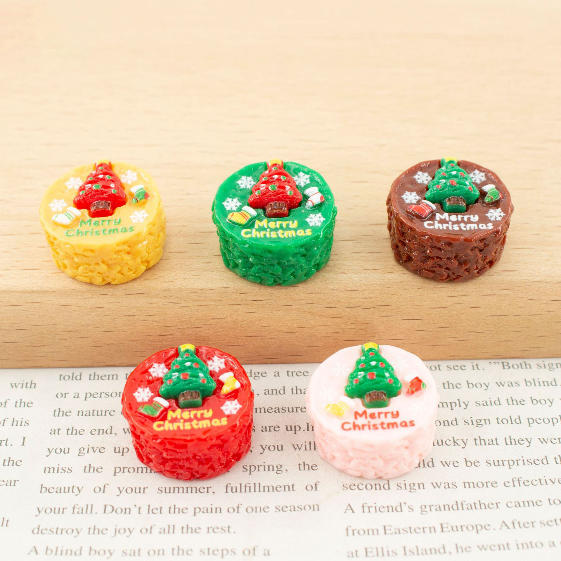 10 ชิ้น เรซิ่นรูปต้นคริสต์มาส  - Jewelry Making Desk บทวิจารณ์และราคา