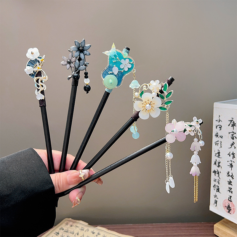 กิ๊บติดผมพู่ห้อยแบบคลาสสิก สีด - Jewelry Making Adults บทวิจารณ์และราคา