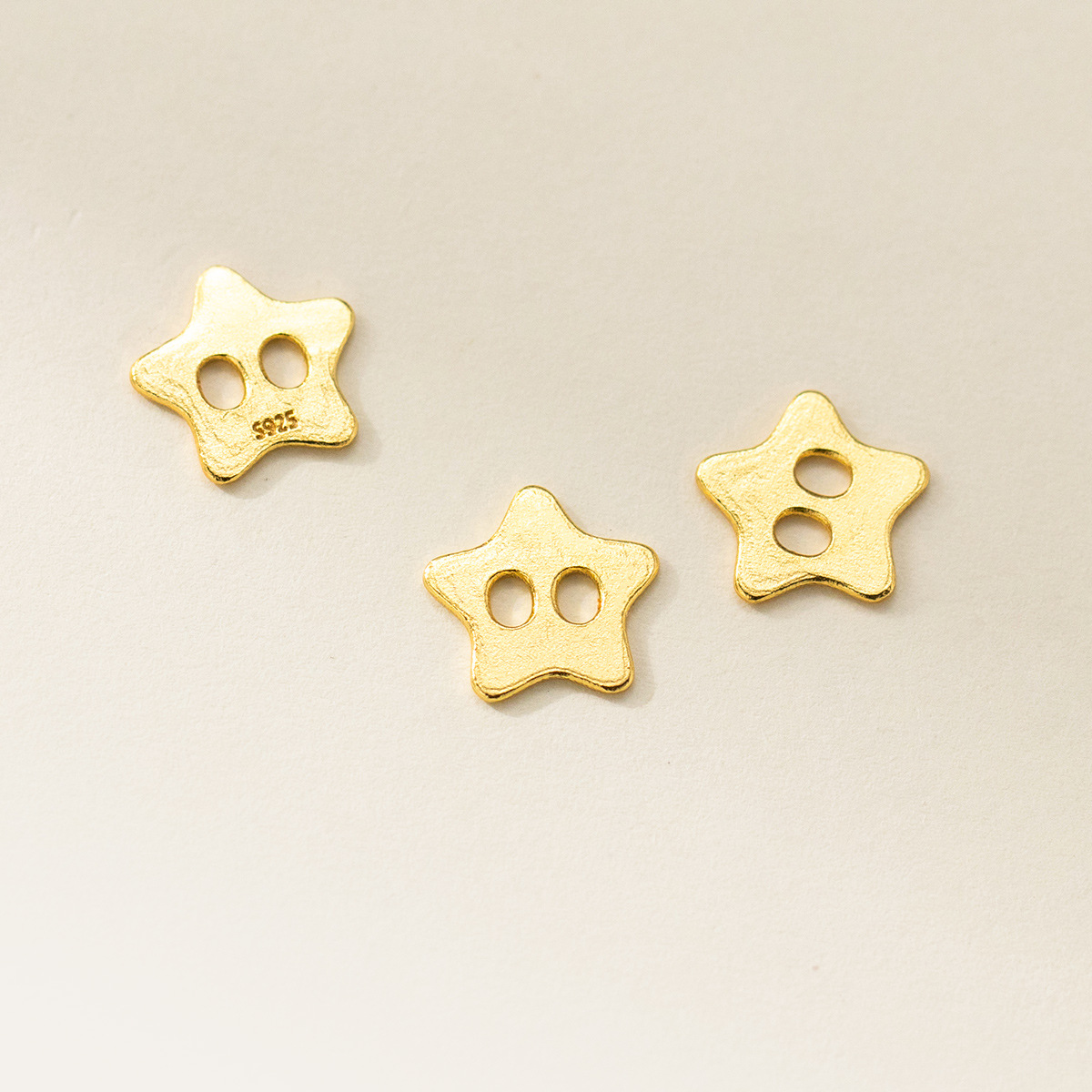 ชาร์มเงินแท้ 925 รูปทรงน่ารักแ - Jewelry Making In La บทวิจารณ์และราคา